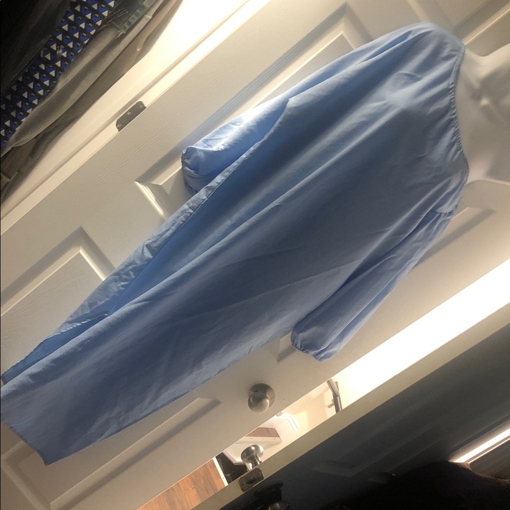 Classic nwot Light Blue Long-Sleeve Dress